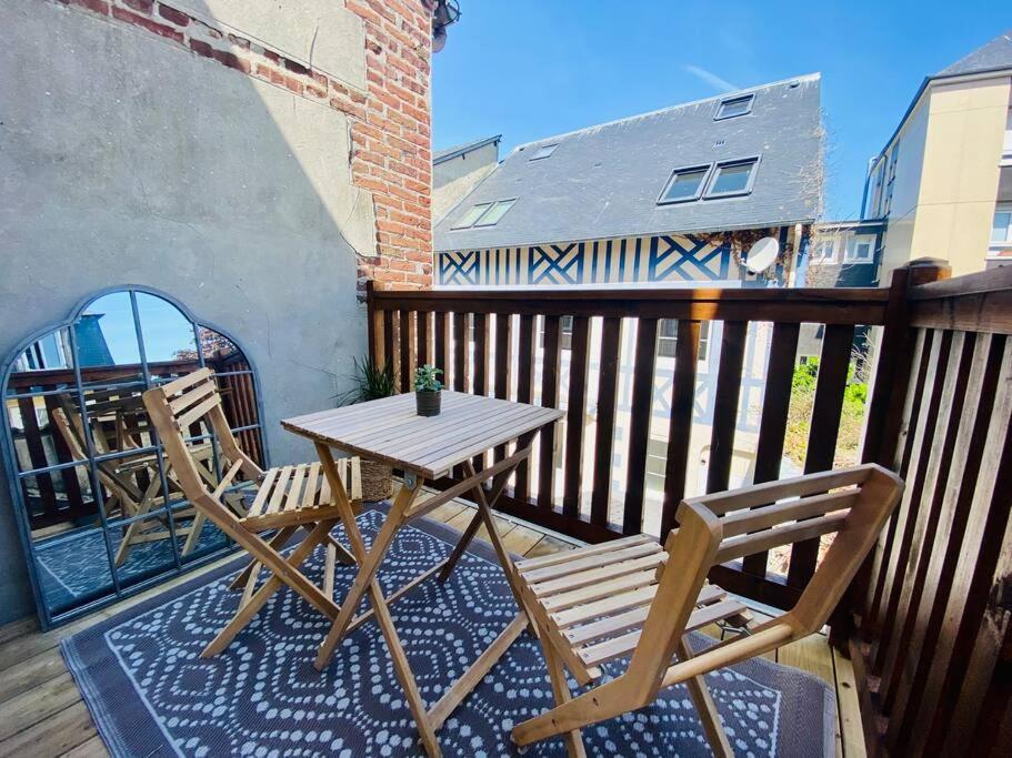 Studio Avec Terrasse A Deauville Buitenkant foto