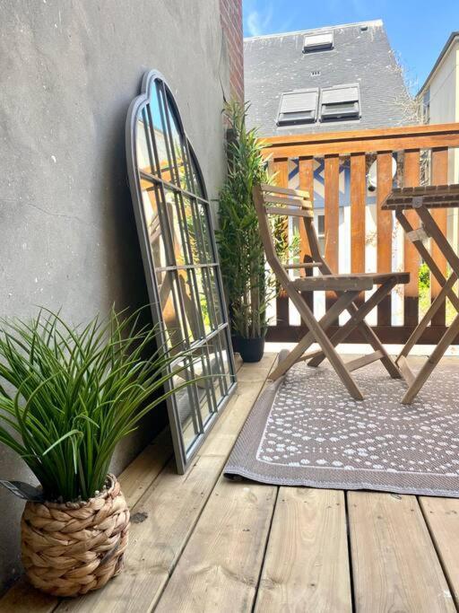 Studio Avec Terrasse A Deauville Buitenkant foto