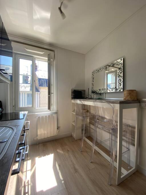 Studio Avec Terrasse A Deauville Buitenkant foto